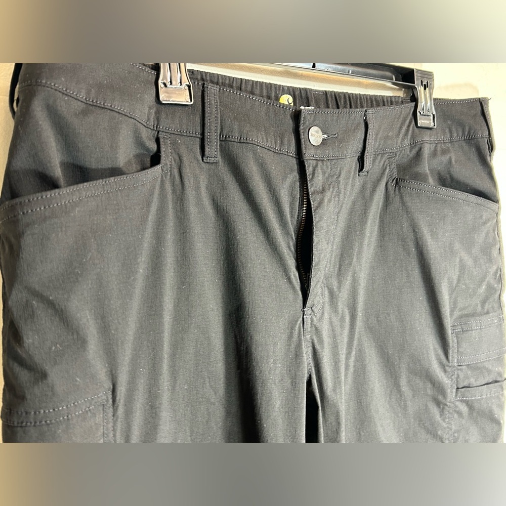 Carhartt Women's Straight Fit Force Madden Cargo Black Capris Size 18 - Picture 3 of 12